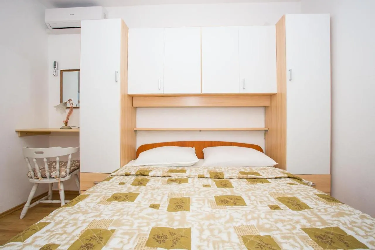 Rooms Katica B&B Rab Town Konukevi